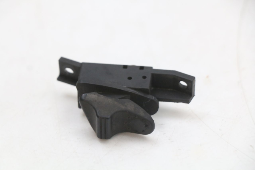 photo de PRZEŁĄCZNIK KIERUNKOWSKAZU PIAGGIO VESPA S 2T 50 (2007 - 2014) - Widok główny