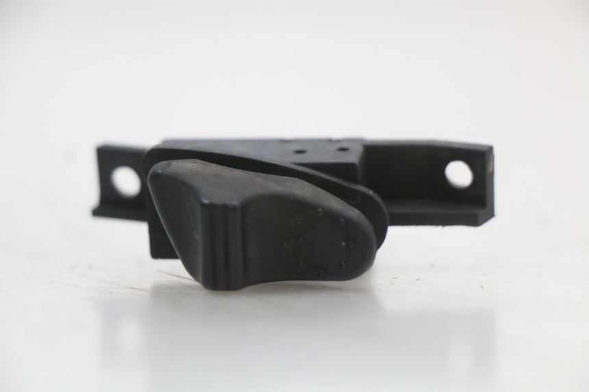 photo de PRZEŁĄCZNIK KIERUNKOWSKAZU PIAGGIO VESPA S 2T 50 (2007 - 2014) - Szczegół części