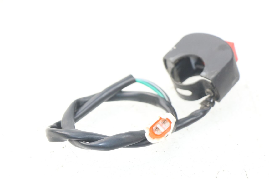 photo de PRZEŁĄCZNIK WYŁĄCZNIKA ZAPŁONU YCF LITE F 125 - Zoom stanu zużycia