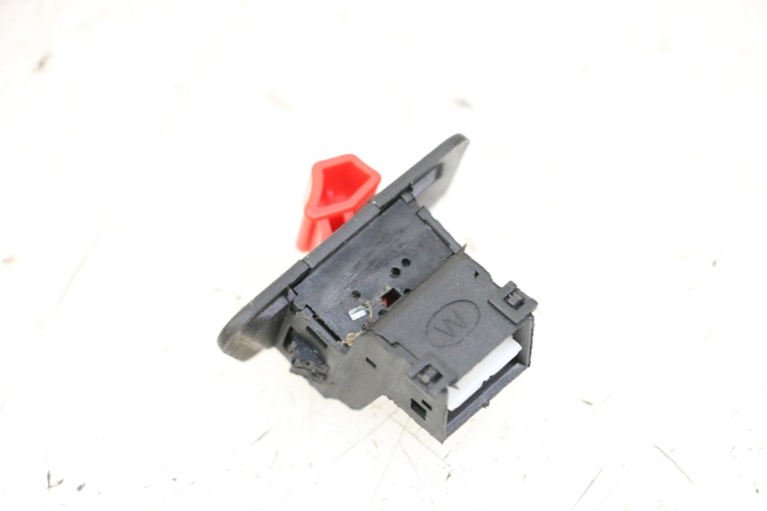 photo de PRZEŁĄCZNIK ZAPŁONU I STOPU SILNIKA LONGJIA SHARPY 125 (2020 - 2024) - Zoom stanu zużycia