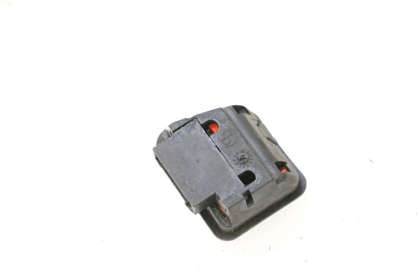 photo de PRZEŁĄCZNIK WYŁĄCZNIKA ZAPŁONU PIAGGIO MP3 125 (2006 - 2014) - Zoom stanu zużycia