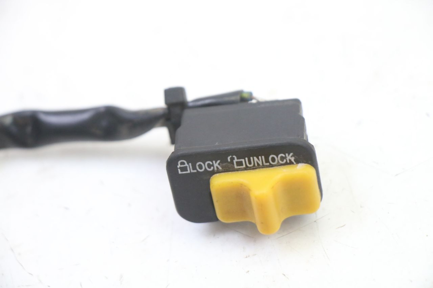 photo de PRZEŁĄCZNIK ZAPŁONU I STOPU SYM ORBIT 2 4T 50 (2008 - 2017) - Szczegół części