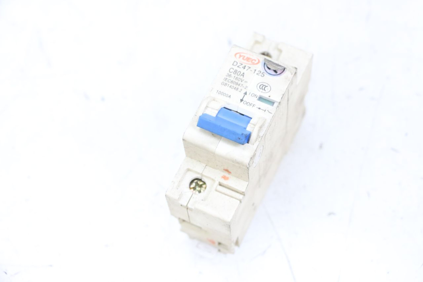 photo de PRZEŁĄCZNIK ZAPŁONU I STOPU SILNIKA EFUN PUSA 1 - Widok główny