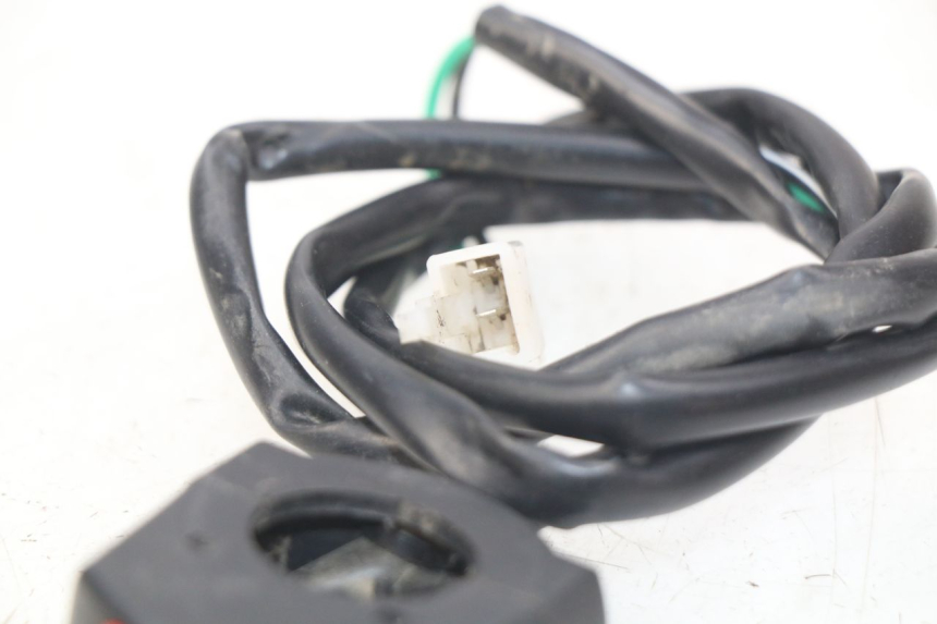 photo de PRZEŁĄCZNIK WYŁĄCZNIKA ZAPŁONU APOLLO RFZ 125 - Inny kąt widzenia