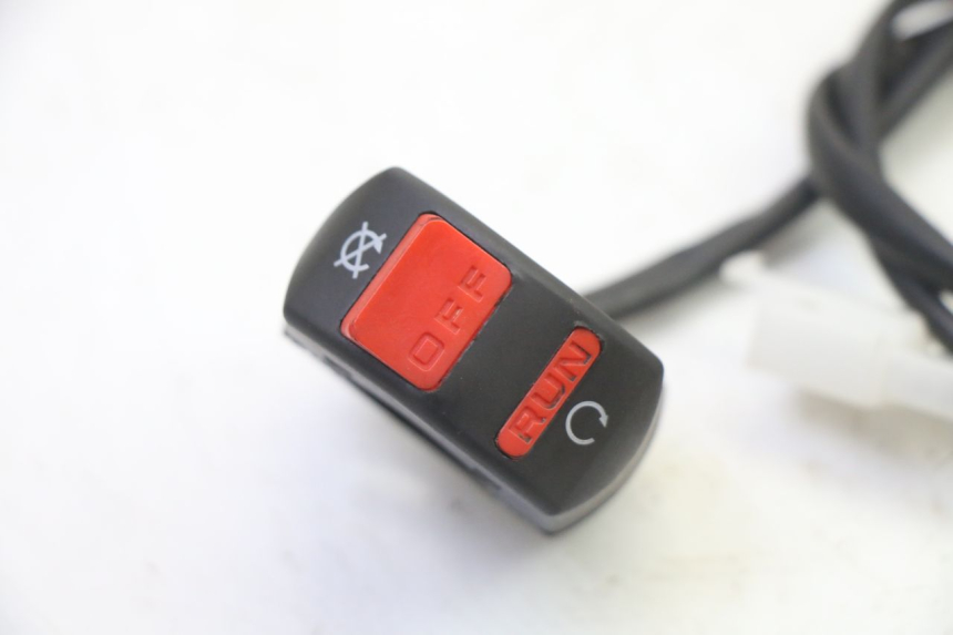 photo de PRZEŁĄCZNIK WYŁĄCZNIKA ZAPŁONU APOLLO RFZ 125 - Zoom stanu zużycia