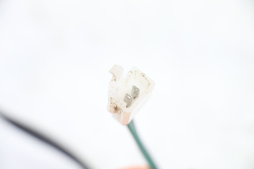 photo de PRZEŁĄCZNIK WYŁĄCZNIKA ZAPŁONU APOLLO RXF 125 - Zbliżenie techniczne