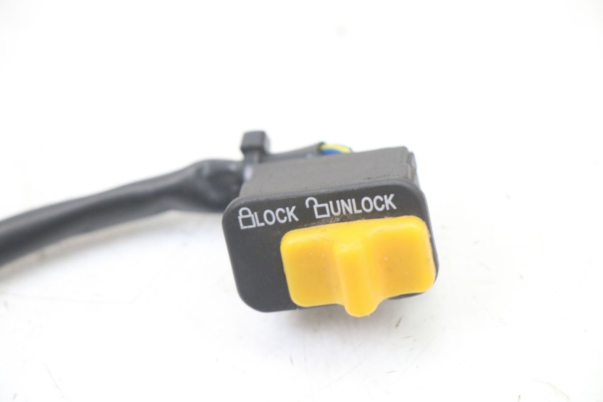 photo de PRZEŁĄCZNIK WYŁĄCZNIKA ZAPŁONU SYM ORBIT III 3 4T 50 (2018 - 2021) - Szczegół części