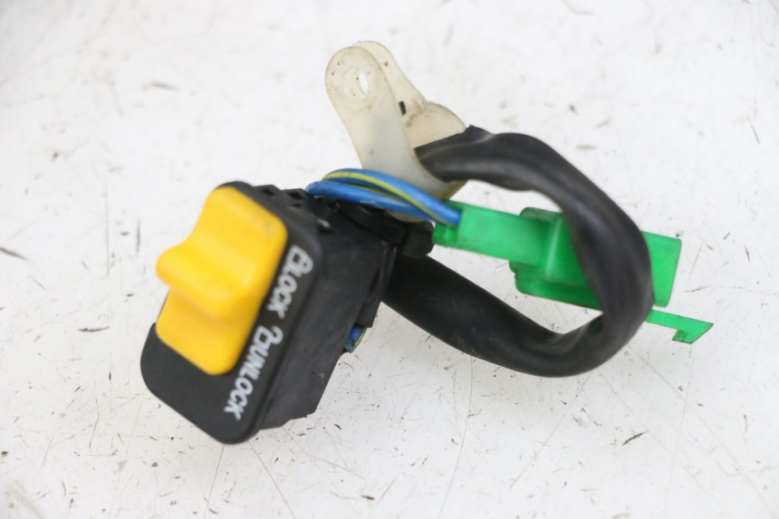 photo de PRZEŁĄCZNIK ZAPŁONU I STOPU PEUGEOT TWEET 4T 50 (2018 - 2022) - Widok główny