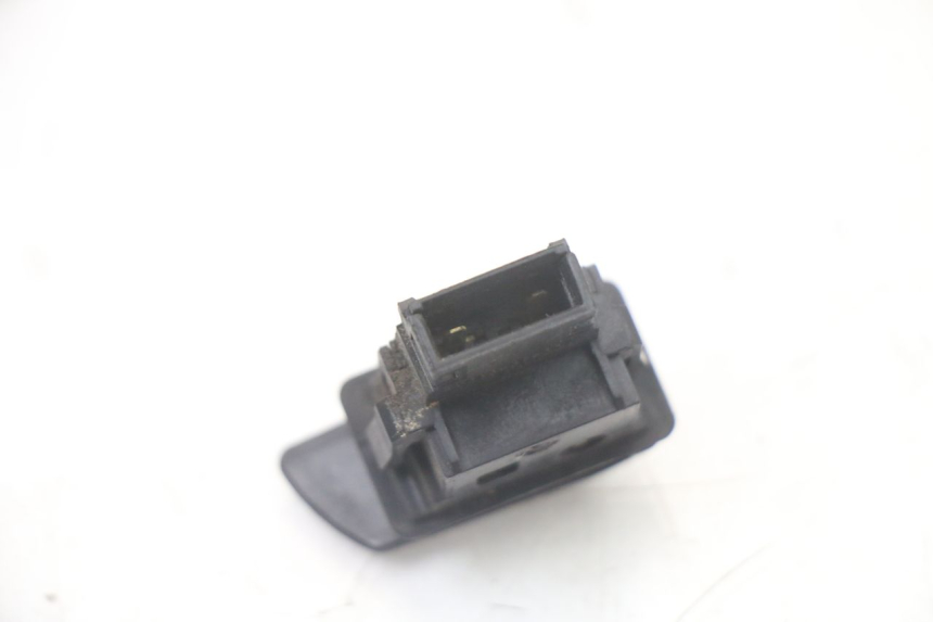 photo de PRZEŁĄCZNIK ROZRUCHU HONDA SH i 300 (2015 - 2020) - Zbliżenie techniczne
