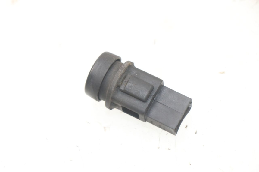 photo de PRZEŁĄCZNIK ROZRUCHU PIAGGIO LIBERTY 4T 50 (2009 - 2015) - Zoom stanu zużycia