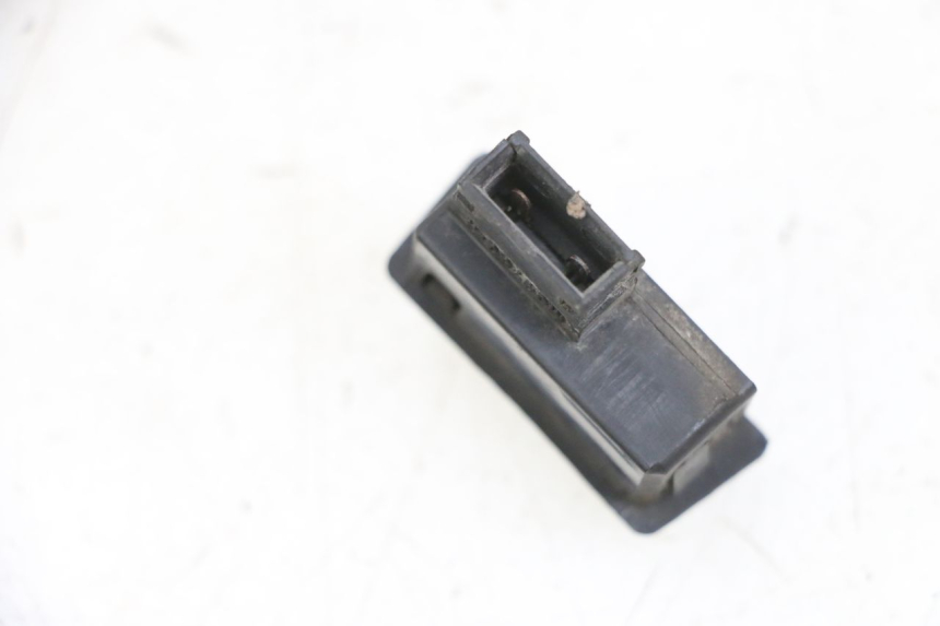 photo de PRZEŁĄCZNIK ROZRUCHU KYMCO LIKE 125 (2009 - 2016) - Inny kąt widzenia