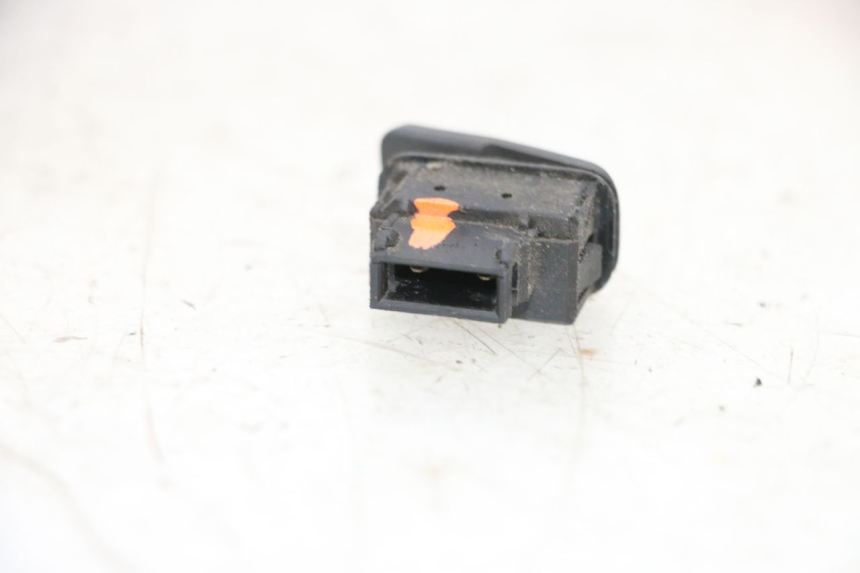 photo de PRZEŁĄCZNIK ROZRUCHU PIAGGIO MP3 HPE 300 (2019 - 2026) - Szczegół części