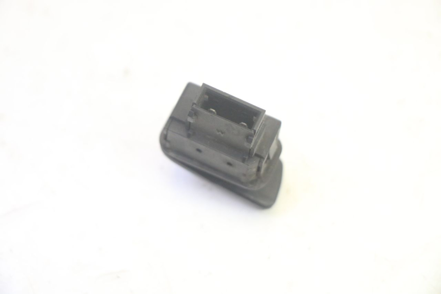 photo de PRZEŁĄCZNIK ROZRUCHU PIAGGIO MP3 LT 400 (2007 - 2012) - Inny kąt widzenia