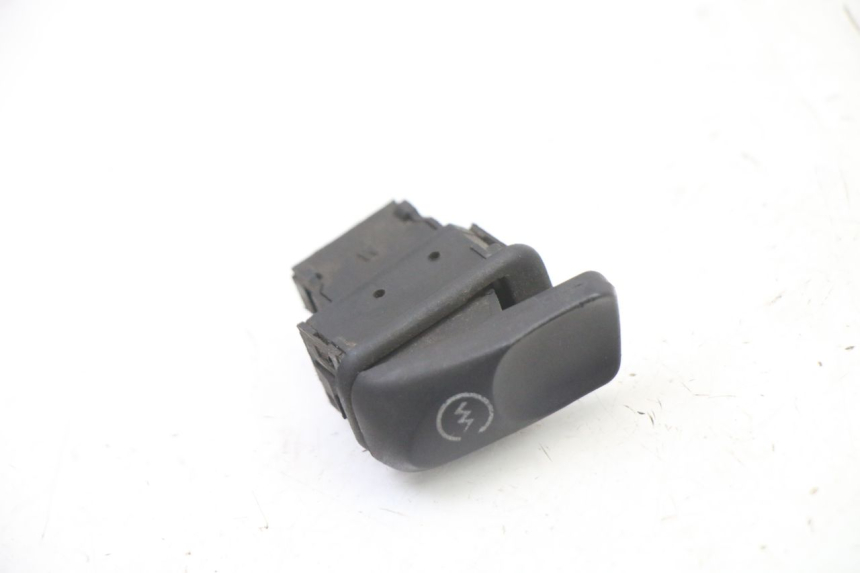 photo de PRZEŁĄCZNIK ROZRUCHU PIAGGIO MP3 500 (2011 - 2015) - Szczegół części