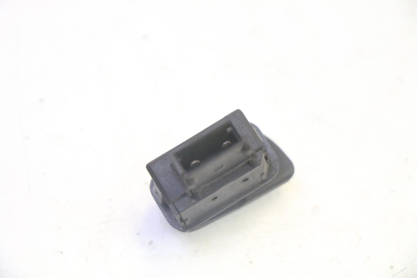 photo de PRZEŁĄCZNIK ROZRUCHU PIAGGIO MP3 500 (2011 - 2015) - Inny kąt widzenia