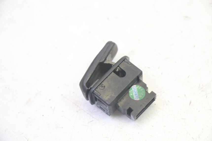 photo de PRZEŁĄCZNIK ROZRUCHU PIAGGIO MP3 RL 250 (2006 - 2010) - Zoom stanu zużycia