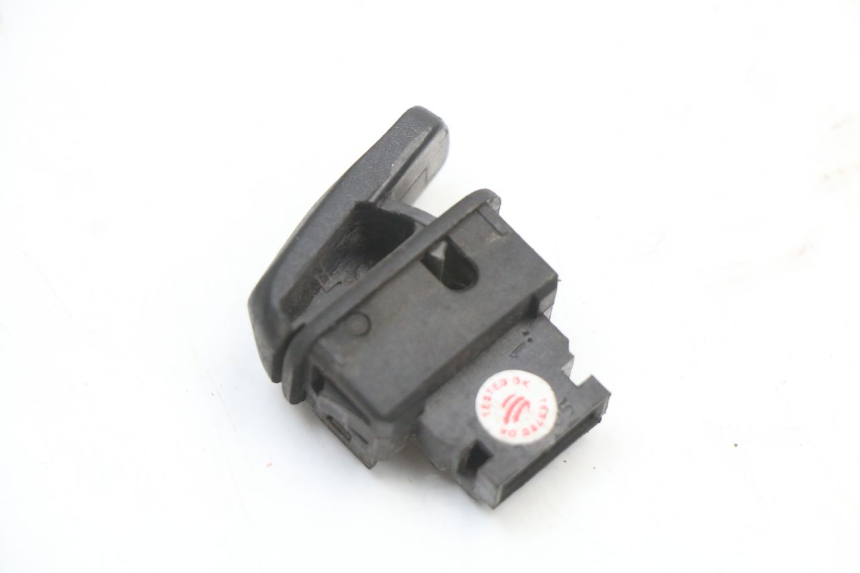 photo de PRZEŁĄCZNIK ROZRUCHU PIAGGIO NEW TYPHOON 50 (2018 - 2021) - Zoom stanu zużycia