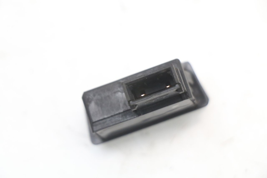 photo de PRZEŁĄCZNIK ROZRUCHU SYM ORBIT 50 (2008 - 2010) - Zbliżenie techniczne