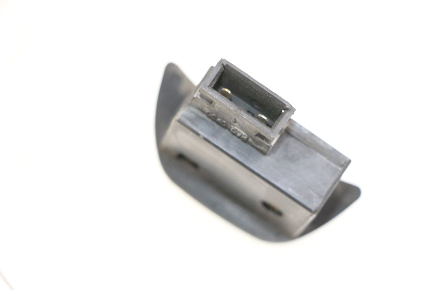 photo de PRZEŁĄCZNIK ROZRUCHU PEUGEOT BELVILLE 125 (2017 - 2021) - Zoom stanu zużycia