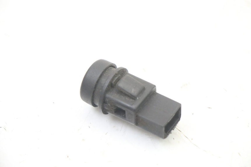 photo de PRZEŁĄCZNIK ROZRUCHU PIAGGIO VESPA GRANTURISMO 125 (2003 - 2007) - Zoom stanu zużycia