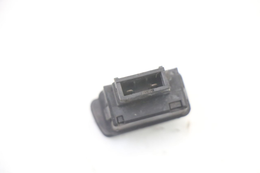 photo de PRZEŁĄCZNIK ROZRUCHU PIAGGIO VESPA LX 2T 50 (2005 - 2013) - Inny kąt widzenia