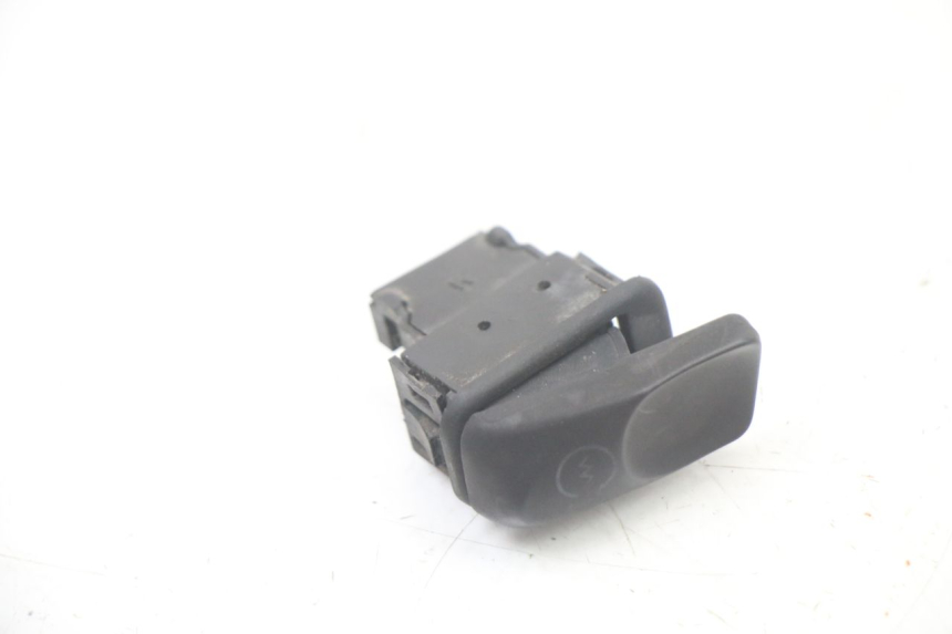 photo de PRZEŁĄCZNIK ROZRUCHU PIAGGIO VESPA LX IE 125 (2010 - 2012) - Widok główny