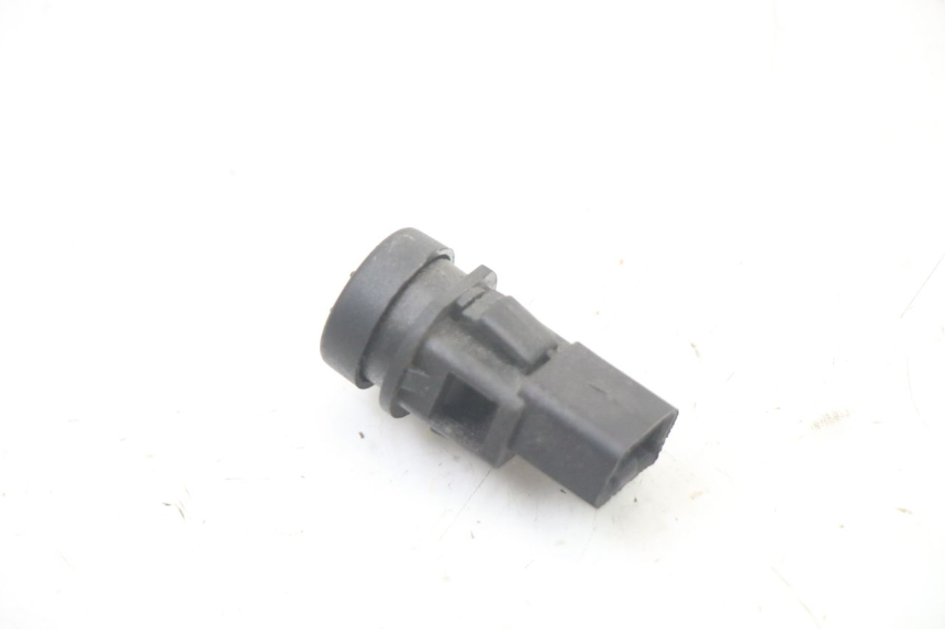 photo de PRZEŁĄCZNIK ROZRUCHU PIAGGIO ZIP 4T 50 (2018 - 2020) - Zoom stanu zużycia