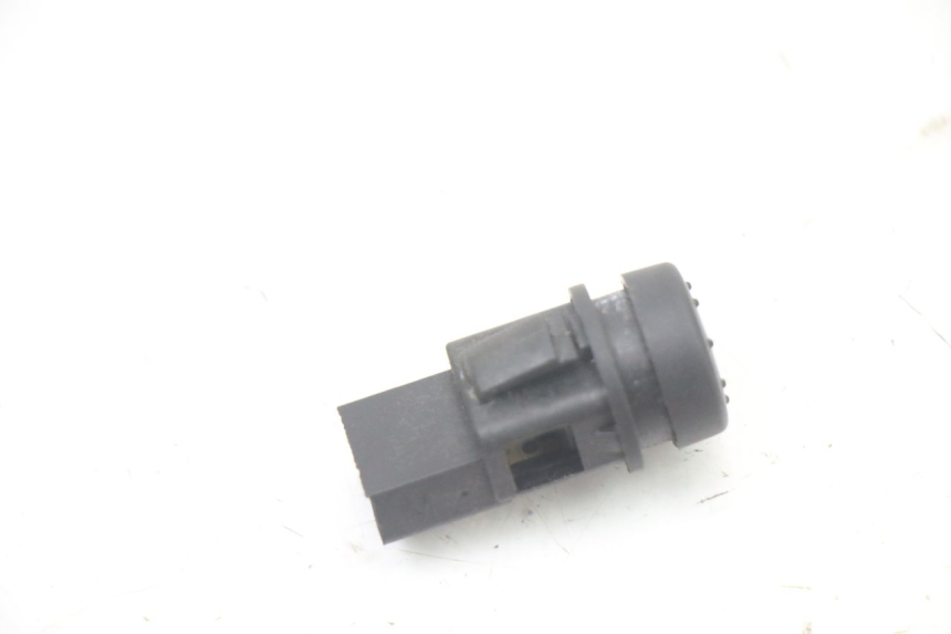 photo de PRZEŁĄCZNIK ROZRUCHU PIAGGIO ZIP 4T 50 (2018 - 2020) - Inny kąt widzenia