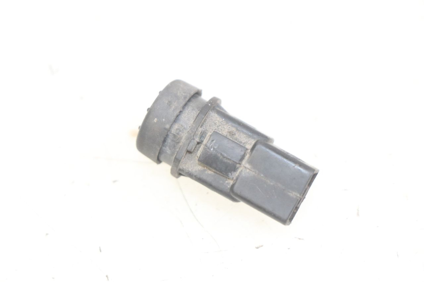 photo de PRZEŁĄCZNIK ROZRUCHU APRILIA SCARABEO LIGHT 125 (2007 - 2011) - Zoom stanu zużycia