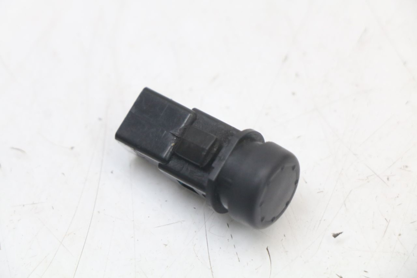 photo de PRZEŁĄCZNIK ROZRUCHU PIAGGIO TYPHOON 50 (2000 - 2009) - Widok główny