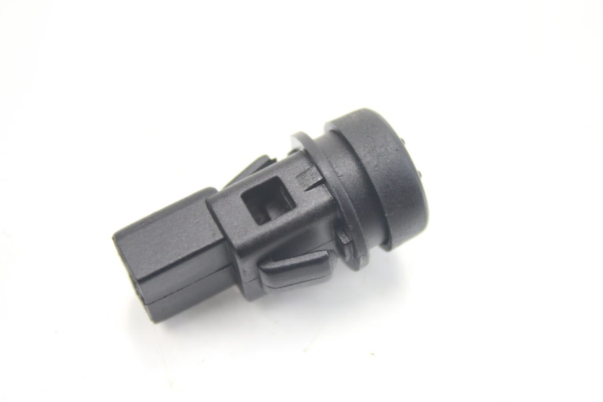 photo de PRZEŁĄCZNIK ROZRUCHU PIAGGIO X9 EVOLUTION 125 (2003 - 2007) - Szczegół części