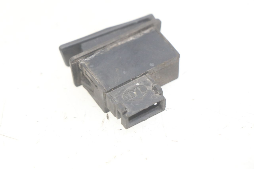 photo de PRZEŁĄCZNIK ROZRUCHU YIYING YY125T 125 (2006 - 2014) - Zoom stanu zużycia