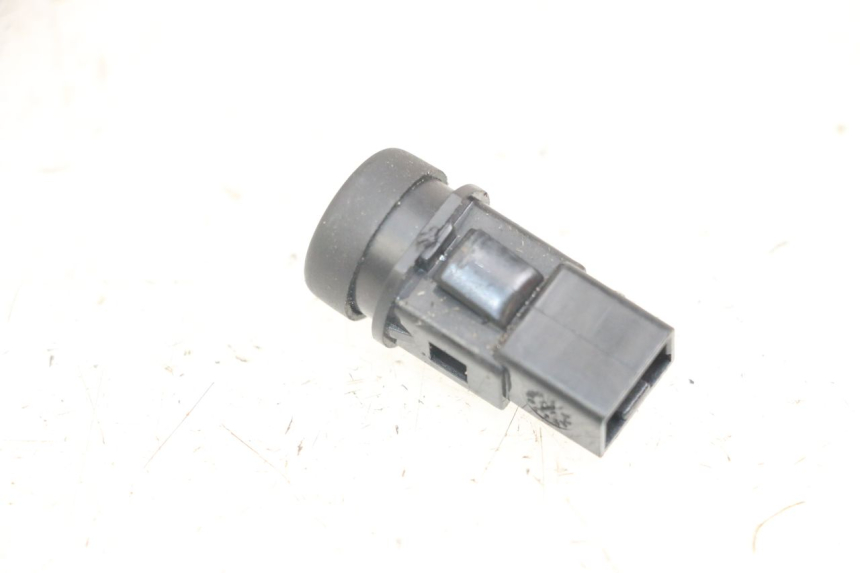 photo de PRZEŁĄCZNIK ROZRUCHU PIAGGIO ZIP 2T 50 (2009 - 2019) - Zoom stanu zużycia