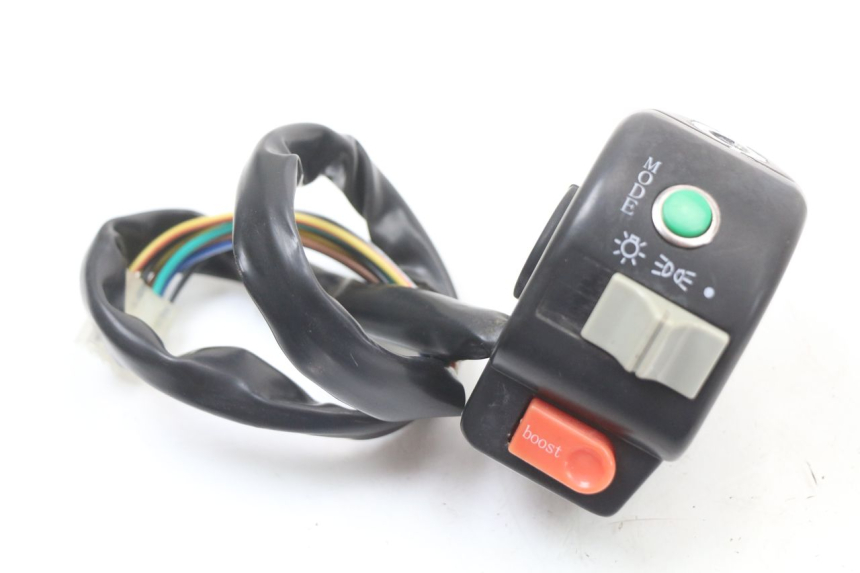 photo de PRZEŁĄCZNIK PRAWY E-MAX 80L 1 (2011 - 2014) - Widok główny