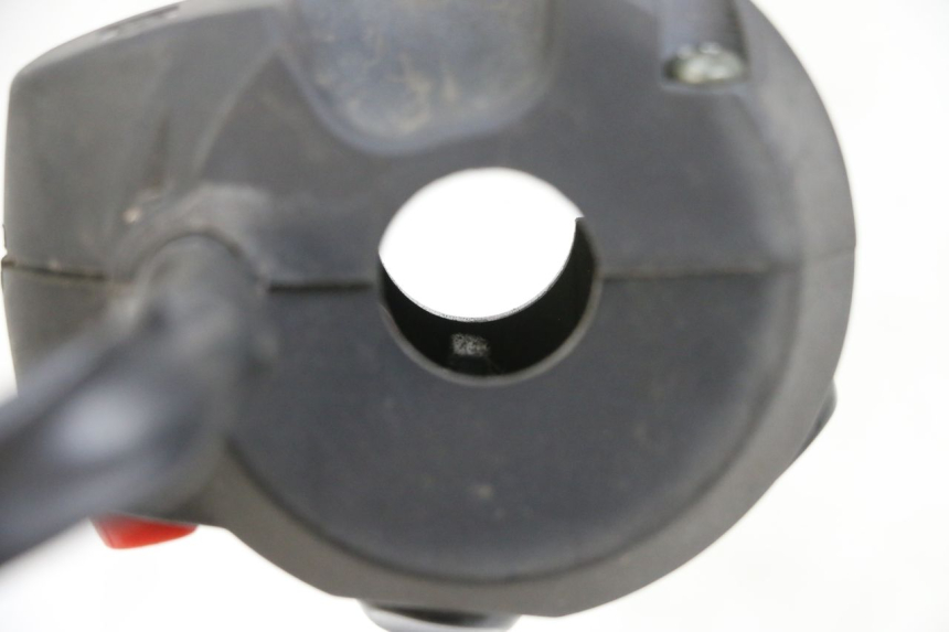 photo de PRZEŁĄCZNIK PRAWY ADIVA AD3 300 (2014 - 2020) - Zoom stanu zużycia