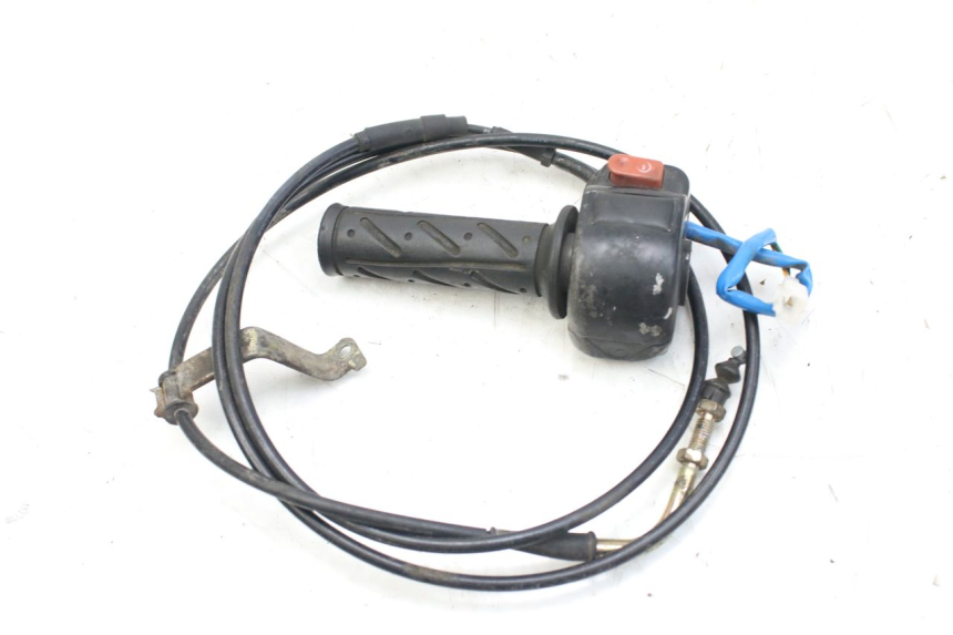 photo de PRZEŁĄCZNIK PRAWY KYMCO AGILITY 4T 50 (2005 - 2018) - Zbliżenie techniczne