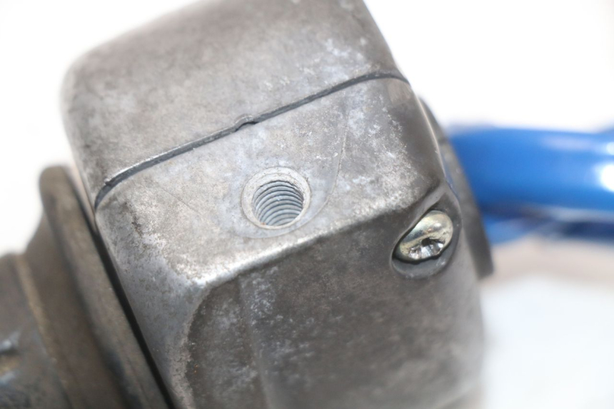 photo de PRZEŁĄCZNIK PRAWY KYMCO AGILITY 4T 50 (2005 - 2018) - Punkty mocowania