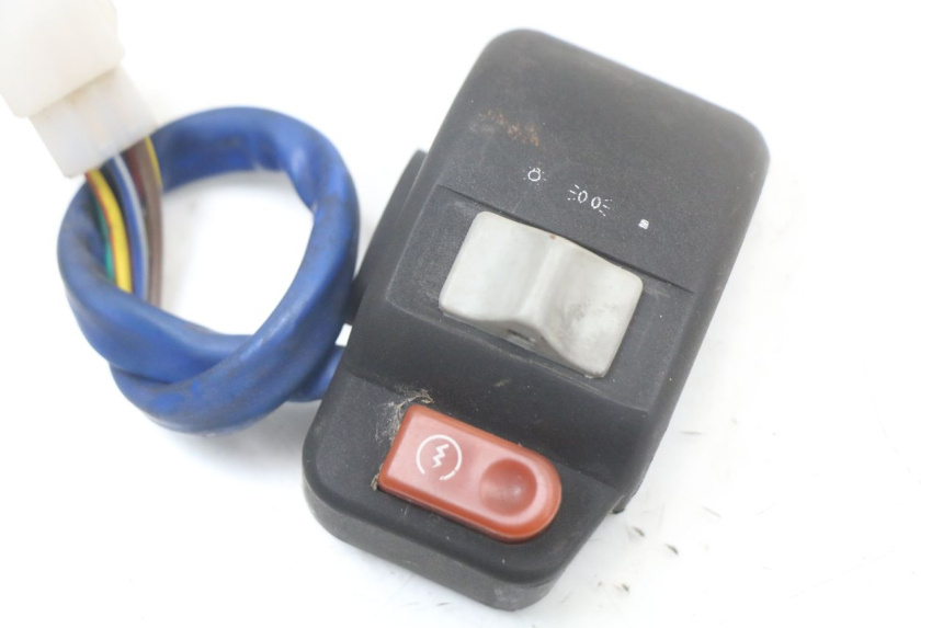 photo de PRZEŁĄCZNIK PRAWY KYMCO AGILITY 4T 50 (2005 - 2018) - Szczegół części