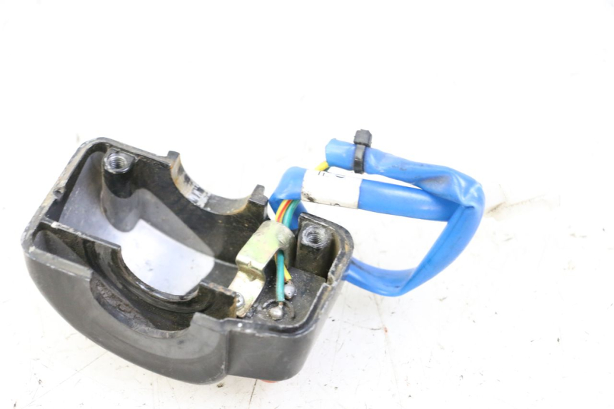 photo de PRZEŁĄCZNIK PRAWY KYMCO AGILITY 4T 50 (2018 - 2022) - Szczegół części