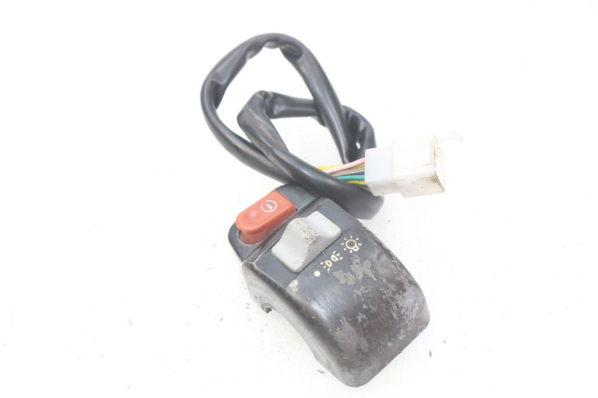 photo de PRZEŁĄCZNIK PRAWY KYMCO AGILITY RS 2T 50 (2009 - 2013) - Inny kąt widzenia