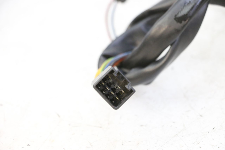 photo de PRZEŁĄCZNIK PRAWY SUZUKI BURGMAN 125 (2007 - 2014) - Inny kąt widzenia