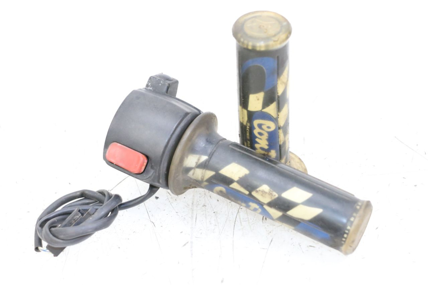 photo de PRZEŁĄCZNIK PRAWY YAMAHA BW'S 50 (2004 - 2017) - Widok główny