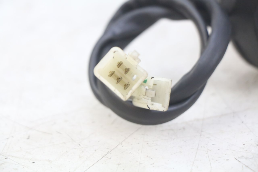 photo de PRZEŁĄCZNIK PRAWY PEUGEOT CITYSTAR AIR 125 (2014 - 2017) - Punkty mocowania