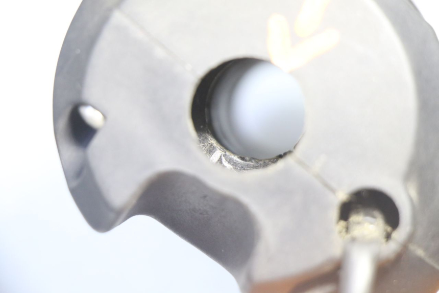 photo de PRZEŁĄCZNIK PRAWY PEUGEOT CITYSTAR 50 (2013 - 2017) - Widok ogólny