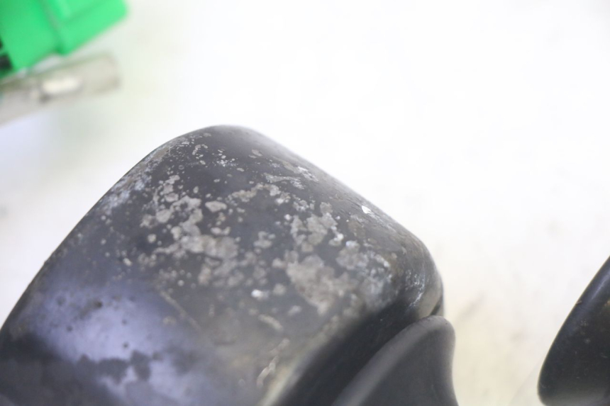 photo de PRZEŁĄCZNIK PRAWY SYM CROX 4T 50 (2016 - 2023) - Zoom stanu zużycia