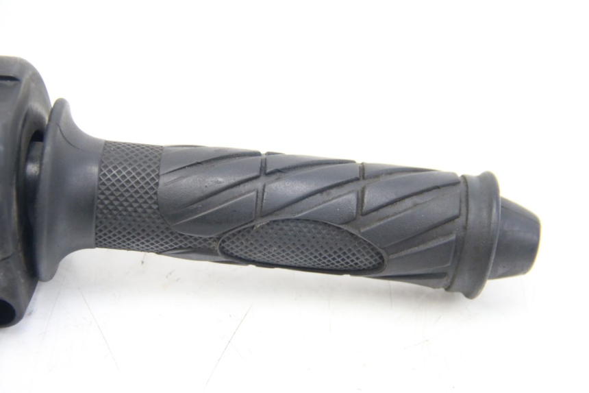 photo de PRZEŁĄCZNIK PRAWY LONGJIA DIGITA 4T 50 (2019 - 2022) - Zbliżenie techniczne