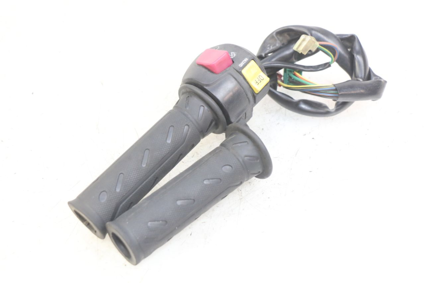 photo de PRZEŁĄCZNIK PRAWY KYMCO DOWNTOWN ABS 125 (2015 - 2017) - Widok ogólny