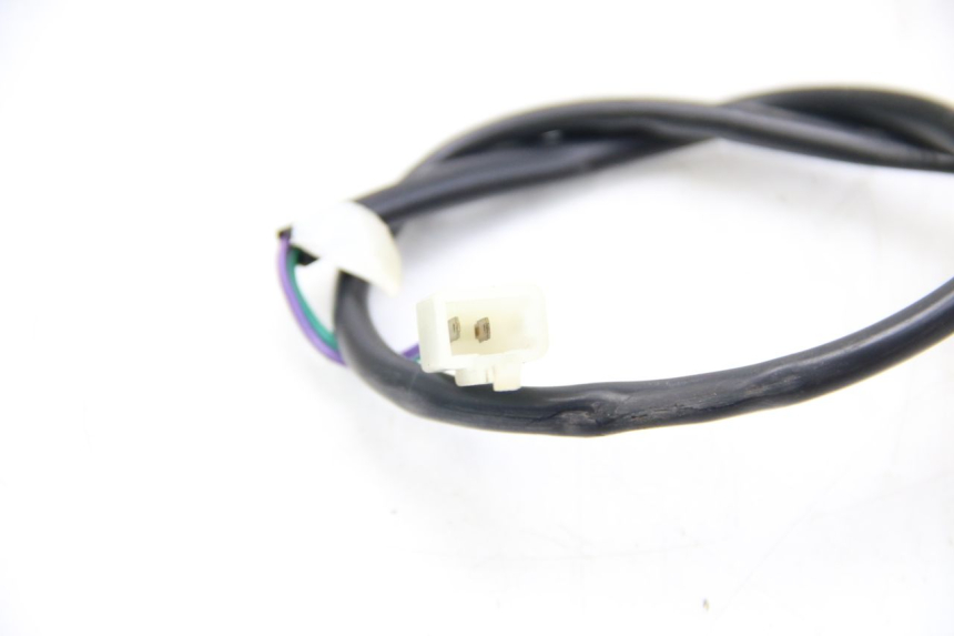 photo de PRZEŁĄCZNIK PRAWY PEUGEOT E-VIVACITY 1 (2012 - 2018) - Zbliżenie techniczne