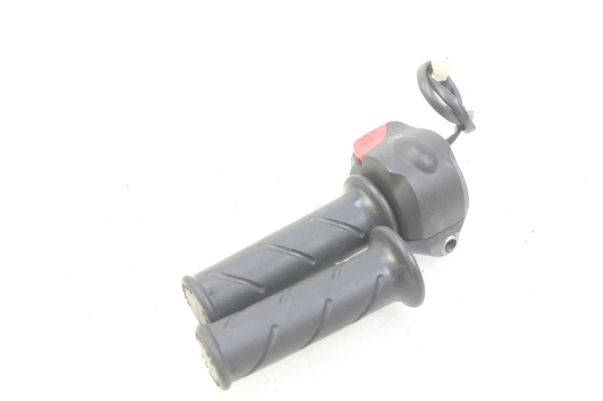 photo de PRZEŁĄCZNIK PRAWY PEUGEOT E-VIVACITY 1 (2012 - 2018) - Inny kąt widzenia