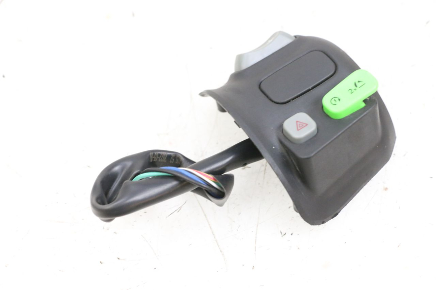 photo de PRZEŁĄCZNIK PRAWY SEGWAY NINEBOT E125S 1 (2022 - 2026) - Inny kąt widzenia
